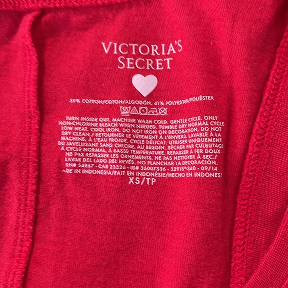 Victoria’s Secret Tank - Picture 4 of 5